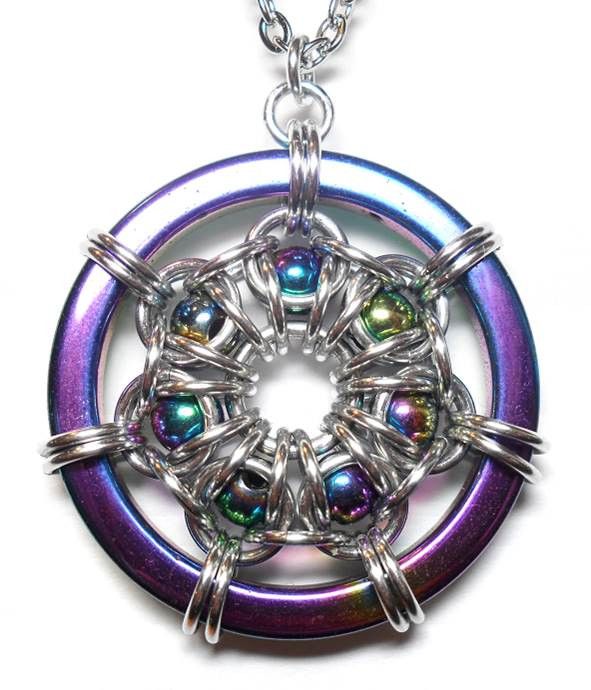 Flower Power Chainmaille Pendant Gemwaith